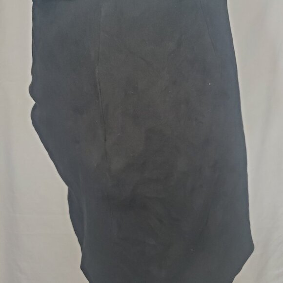 Pre-Loved Black TRF Collection Zipper Skirt Girls Youth Size Medium - Picture 4 of 8